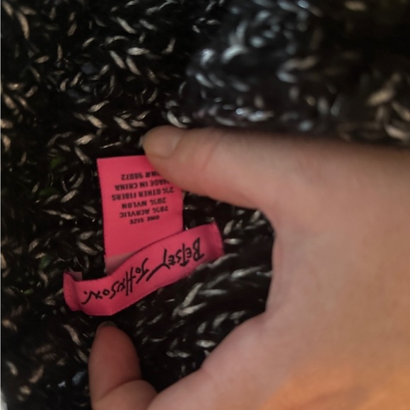 Betsey Johnson Scarf Silver Black Pearl Beads Infinity Cowl Neck Knit - Picture 9 of 10